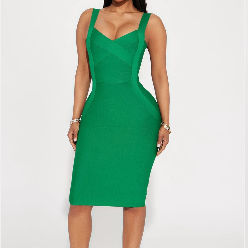 Fashion Nova Emerald Green Midi Dress